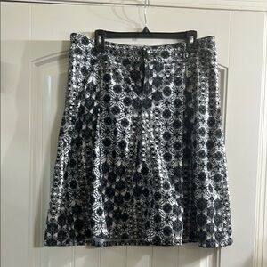 Athleta Monochrome Patterned A-Line Golf skirt with built in shorts